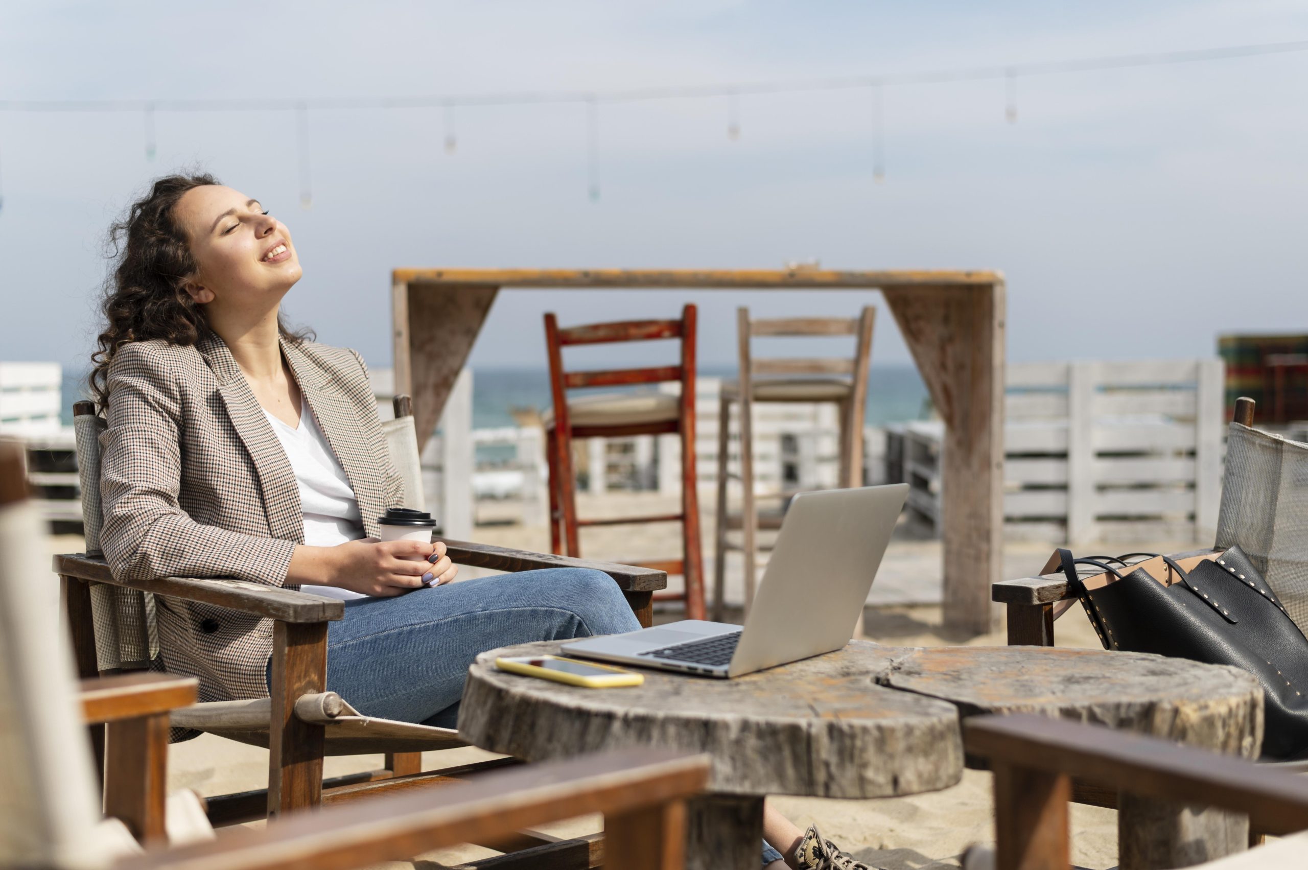 Unleashing Productivity: 6 Reasons Why Laptop Rentals are a Boon for Freelancers and Remote Workers