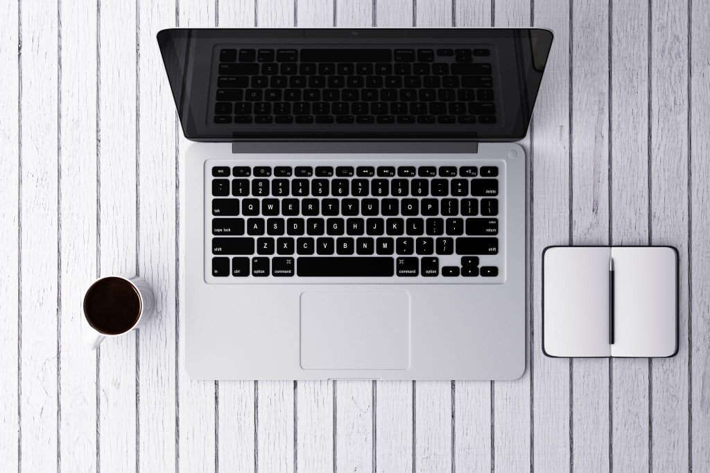 Balancing Risk and Flexibility in IT Decisions